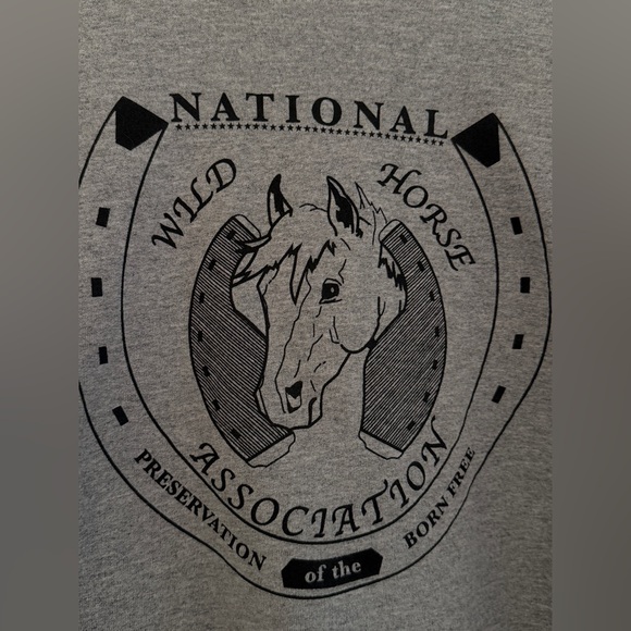 Vintage 2000s National Wild Horse Association Sweatshirt - Picture 2 of 4